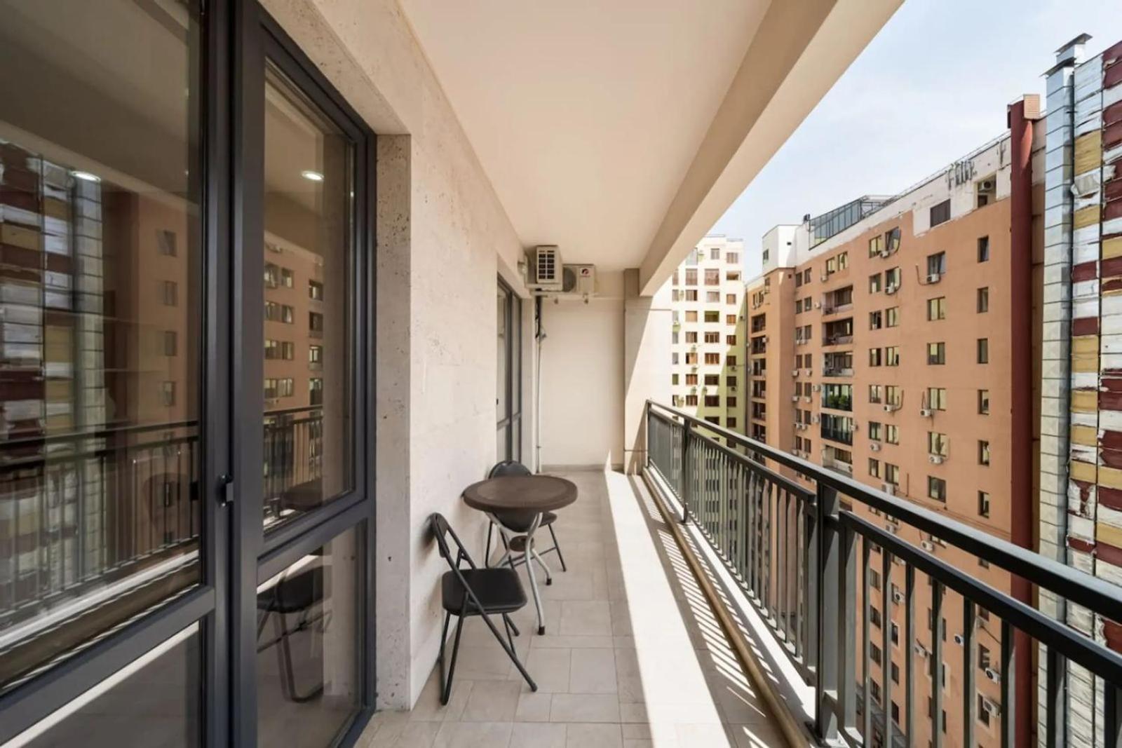 Fantastic Apartments Near Republic Square, Perfect Location, Mystreet Company Єреван Екстер'єр фото