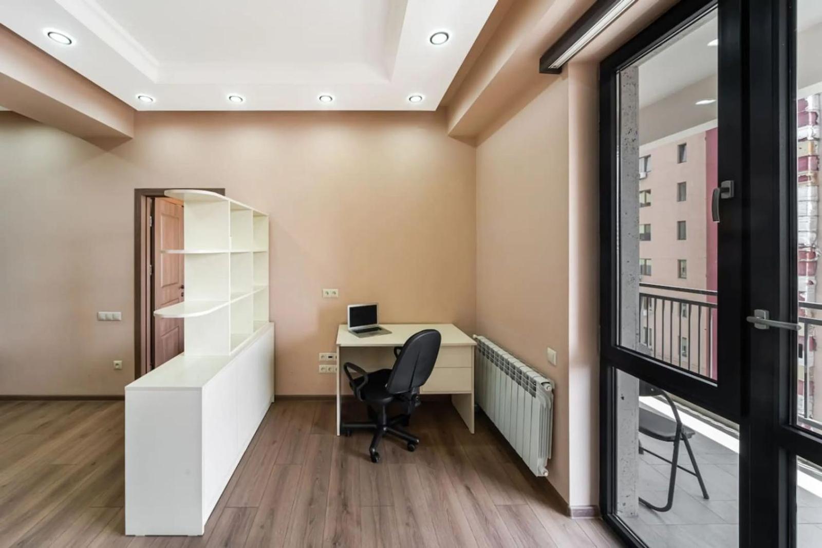 Fantastic Apartments Near Republic Square, Perfect Location, Mystreet Company Єреван Екстер'єр фото
