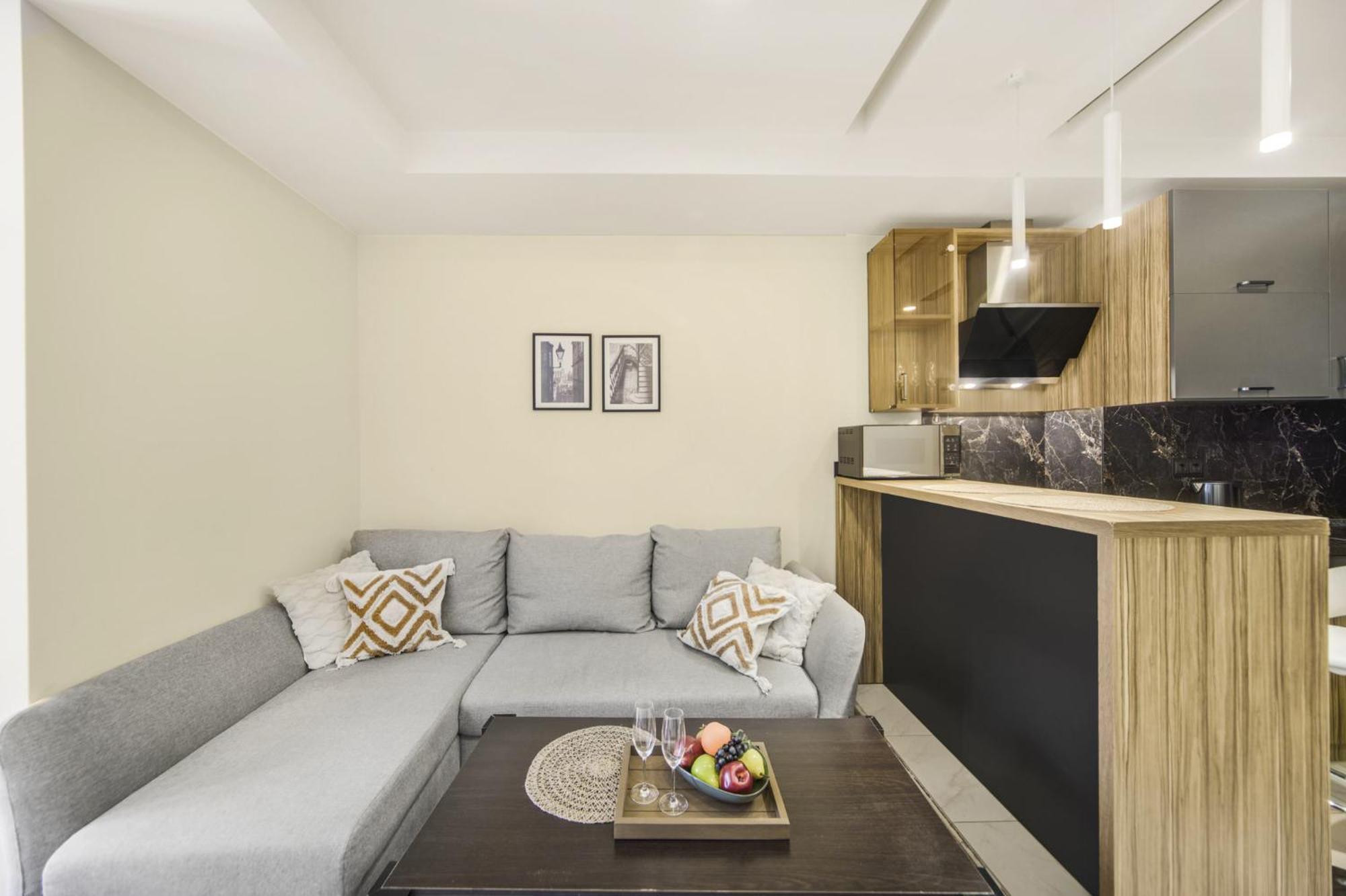 Fantastic Apartments Near Republic Square, Perfect Location, Mystreet Company Єреван Екстер'єр фото